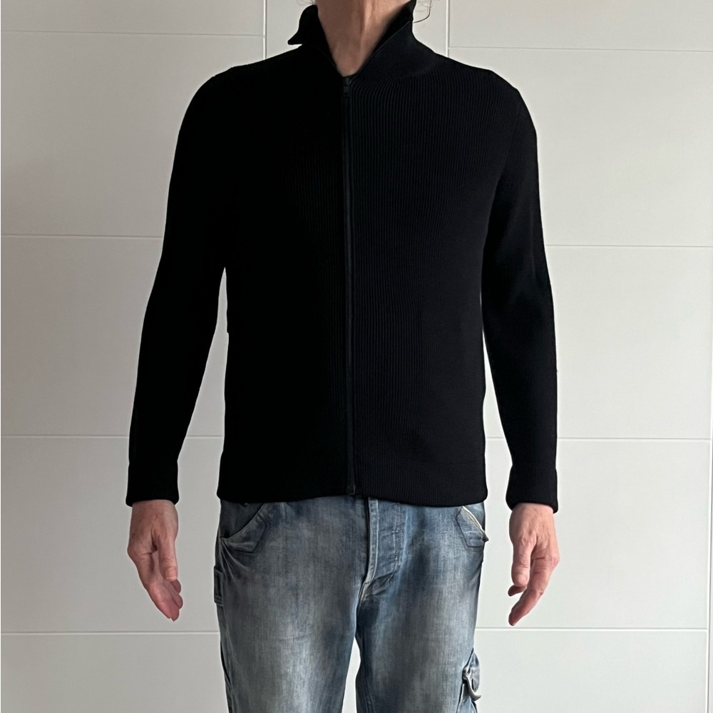Zipper sweater